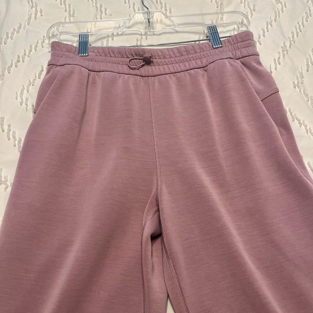 lululemon athletica Softstreme HR Straight Leg Crop in Rose Blush
